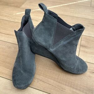 Tom’s Charcoal Suede Wedges size 9